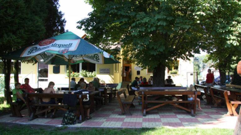 Hotel A Restaurace Na Spici Kyselka  Ngoại thất bức ảnh